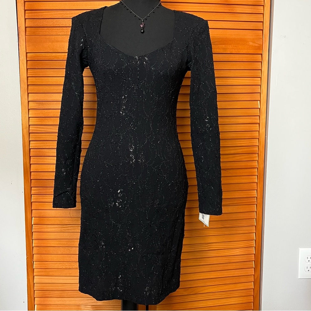 Elegant Black Long Sleeve Dress